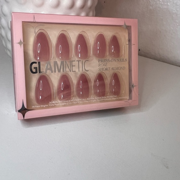Glamnetic Press-on Nails NIB “Rose” - Picture 5 of 5